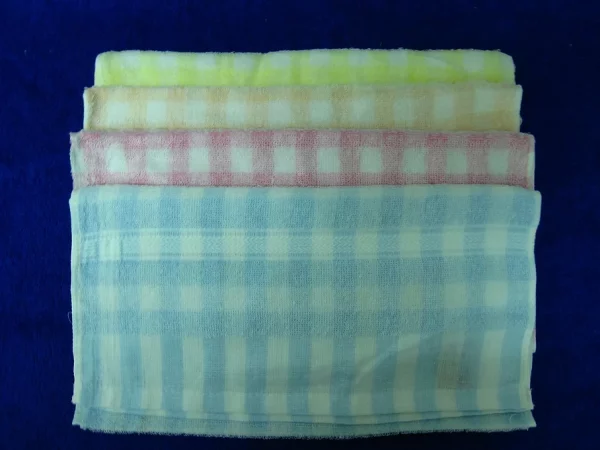 AA-0302 Double-Boat Children's Plaid Towel $7